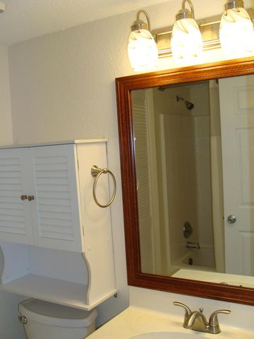 4235 S 57th Avenue 102e, Greenacres, FL 33463