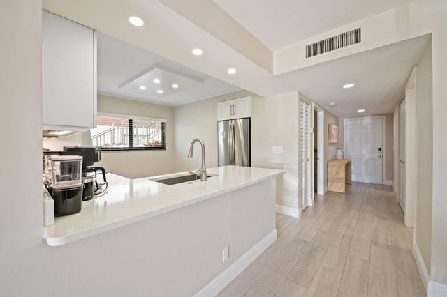 15451 Pembridge Dr 206, Delray Beach, FL 33484