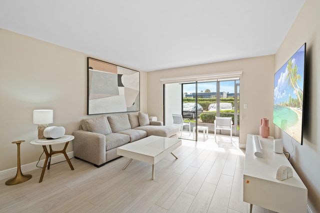 15451 Pembridge Dr 206, Delray Beach, FL 33484