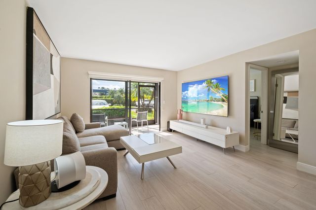 15451 Pembridge Dr 206, Delray Beach, FL 33484