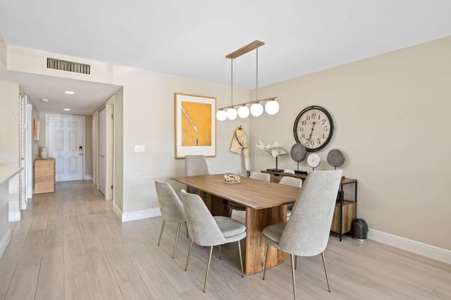 15451 Pembridge Dr 206, Delray Beach, FL 33484