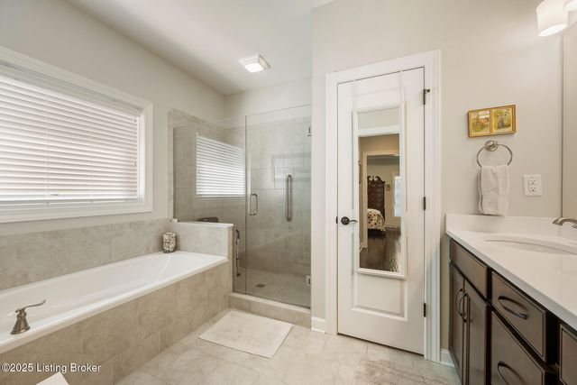 9349 Cross Meadows Cir, Louisville, KY 40291