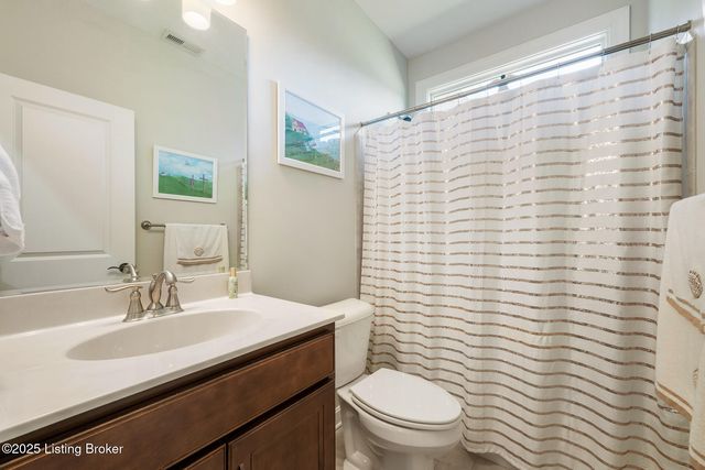 9349 Cross Meadows Cir, Louisville, KY 40291