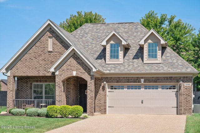 9349 Cross Meadows Cir, Louisville, KY 40291
