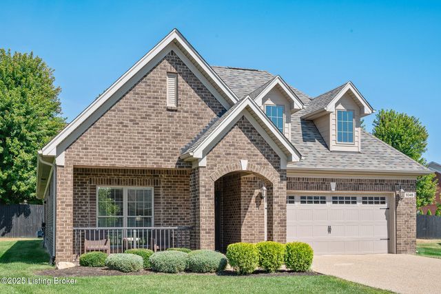 9349 Cross Meadows Cir, Louisville, KY 40291