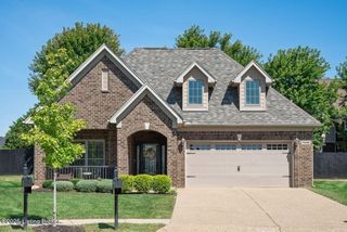 9349 Cross Meadows Cir, Louisville, KY 40291