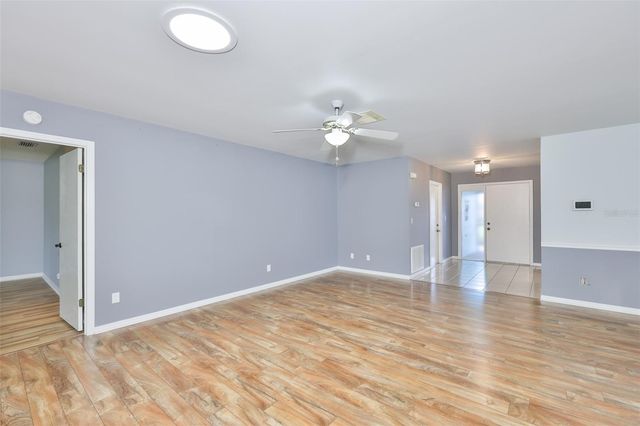 2514 LOCKSLEY STREET, Sun City Center, FL 33573