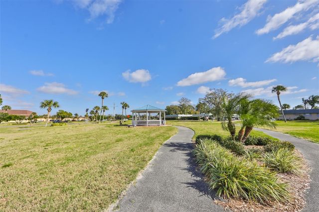2514 LOCKSLEY STREET, Sun City Center, FL 33573
