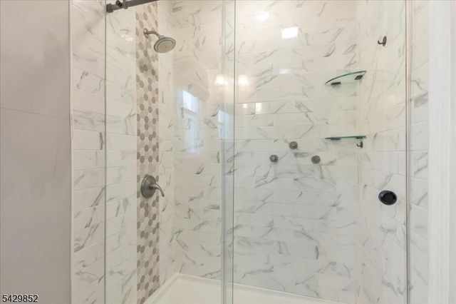 613 Maplewood Ave, Roselle Park Boro, NJ 07204
