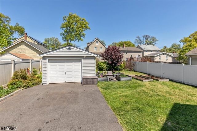 613 Maplewood Ave, Roselle Park Boro, NJ 07204