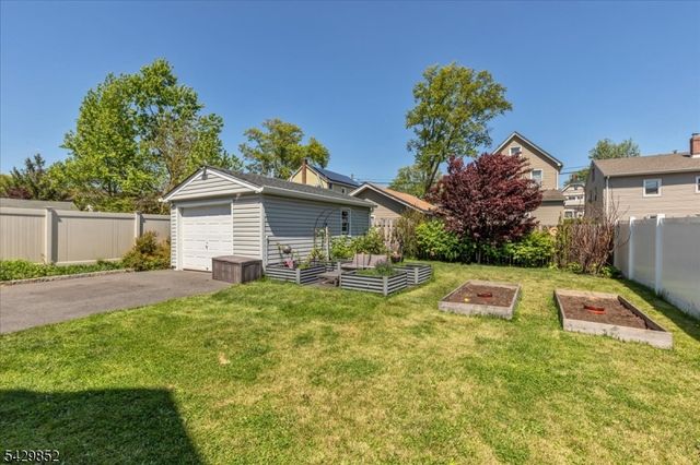 613 Maplewood Ave, Roselle Park Boro, NJ 07204