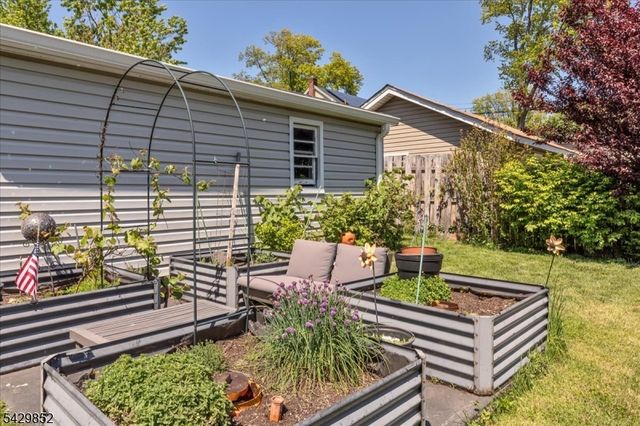 613 Maplewood Ave, Roselle Park Boro, NJ 07204