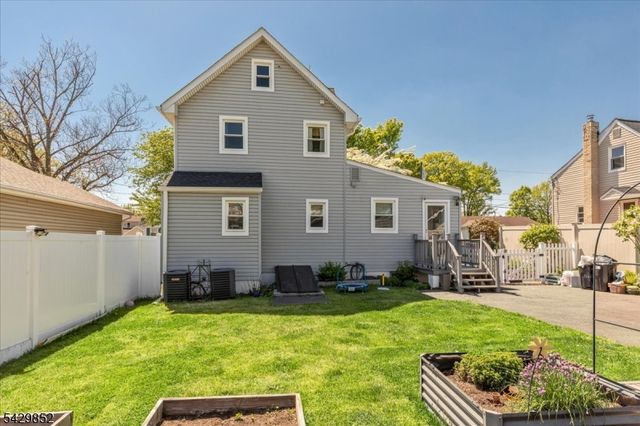 613 Maplewood Ave, Roselle Park Boro, NJ 07204