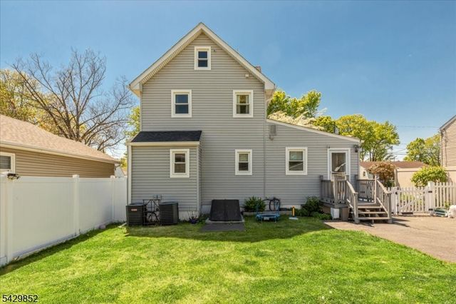 613 Maplewood Ave, Roselle Park Boro, NJ 07204
