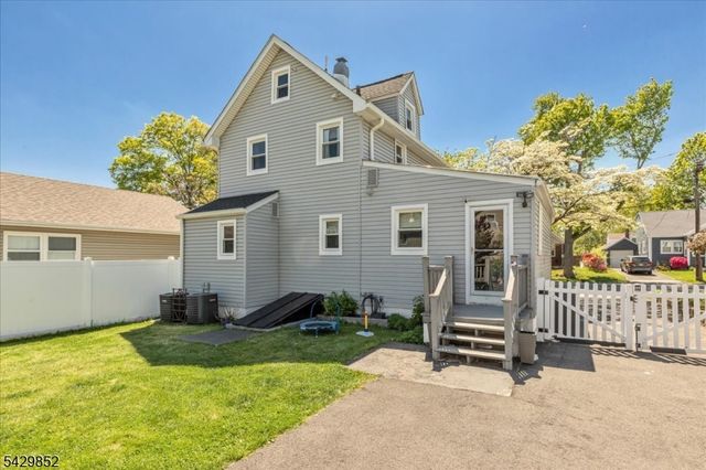 613 Maplewood Ave, Roselle Park Boro, NJ 07204