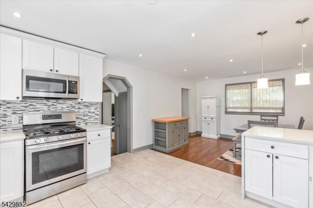 613 Maplewood Ave, Roselle Park Boro, NJ 07204