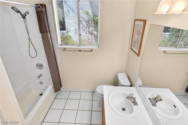1813 Warrenville Street, Las Vegas, NV 89117