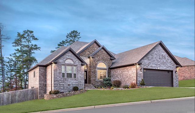 61 Tournay Circle, Little Rock, AR 72223