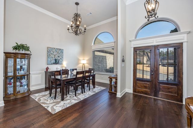 61 Tournay Circle, Little Rock, AR 72223