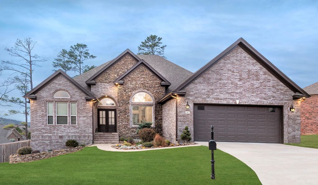 61 Tournay Circle, Little Rock, AR 72223
