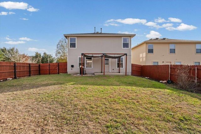 283 Black Forest RD, Buda, TX 78610