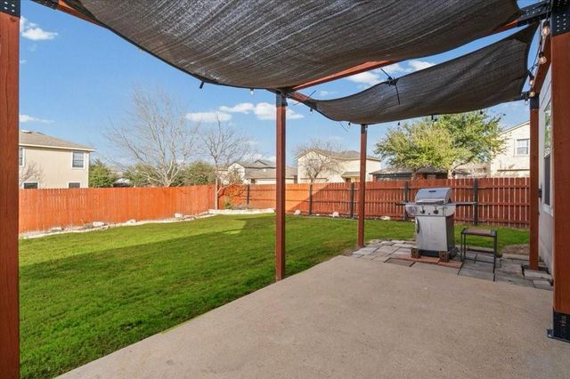 283 Black Forest RD, Buda, TX 78610