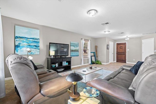 283 Black Forest RD, Buda, TX 78610