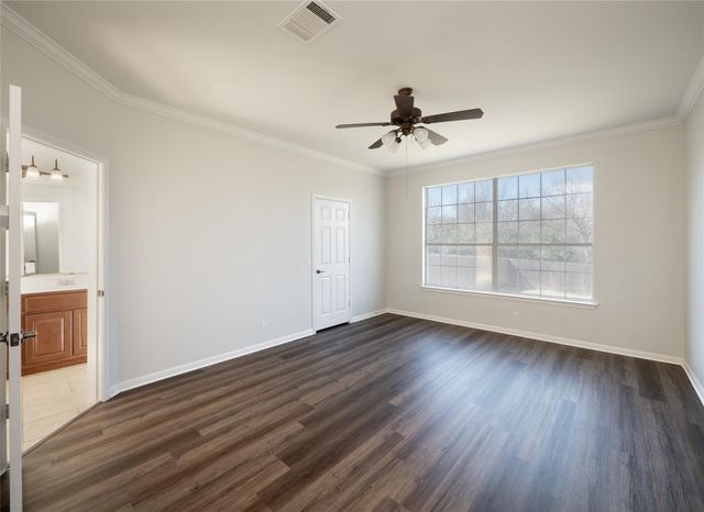 3808 Links LN, Round Rock, TX 78664