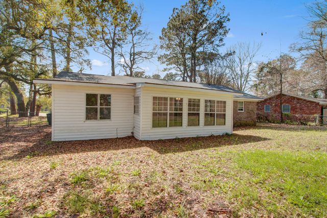 1860 Piper Drive, Charleston, SC 29407