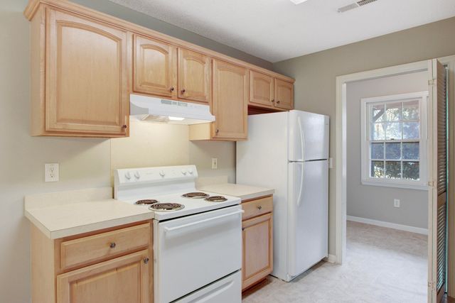 1860 Piper Drive, Charleston, SC 29407