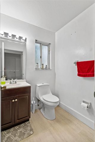 8374 SW 152nd Ave 47, Miami, FL 33193