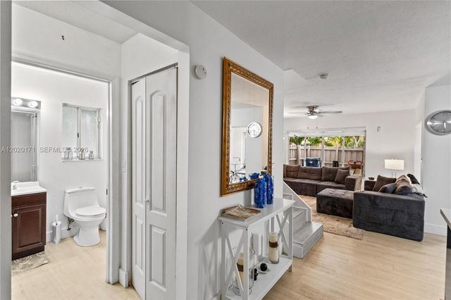 8374 SW 152nd Ave 47, Miami, FL 33193