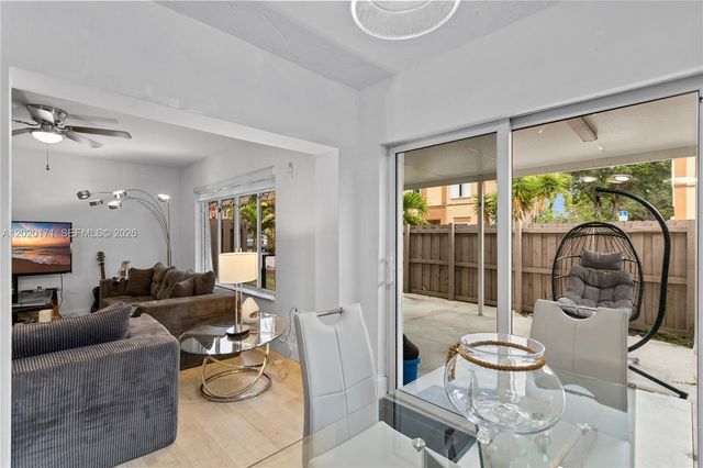 8374 SW 152nd Ave 47, Miami, FL 33193