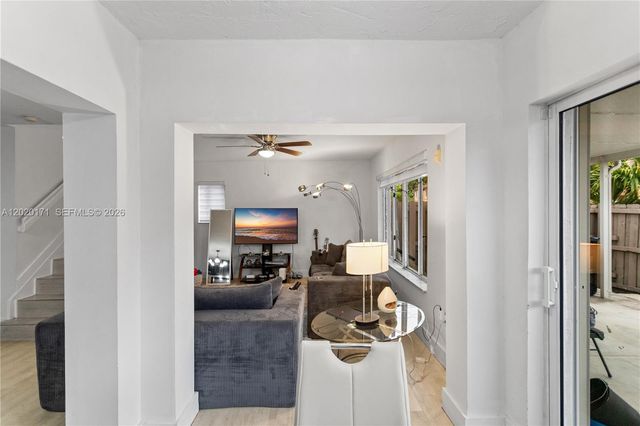 8374 SW 152nd Ave 47, Miami, FL 33193