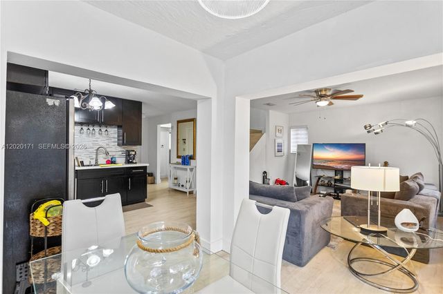 8374 SW 152nd Ave 47, Miami, FL 33193