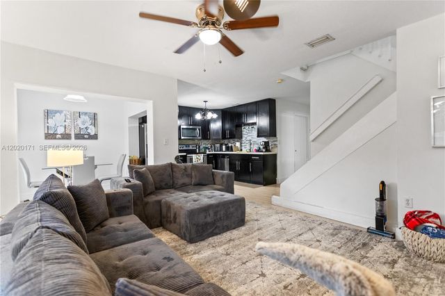 8374 SW 152nd Ave 47, Miami, FL 33193