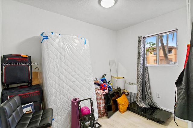 8374 SW 152nd Ave 47, Miami, FL 33193