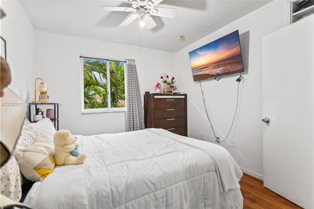 8374 SW 152nd Ave 47, Miami, FL 33193