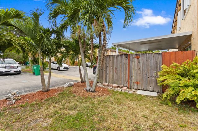 8374 SW 152nd Ave 47, Miami, FL 33193