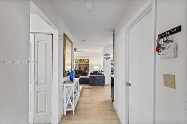 8374 SW 152nd Ave 47, Miami, FL 33193