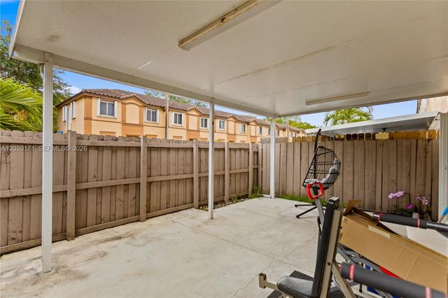 8374 SW 152nd Ave 47, Miami, FL 33193