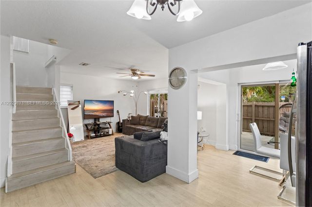 8374 SW 152nd Ave 47, Miami, FL 33193