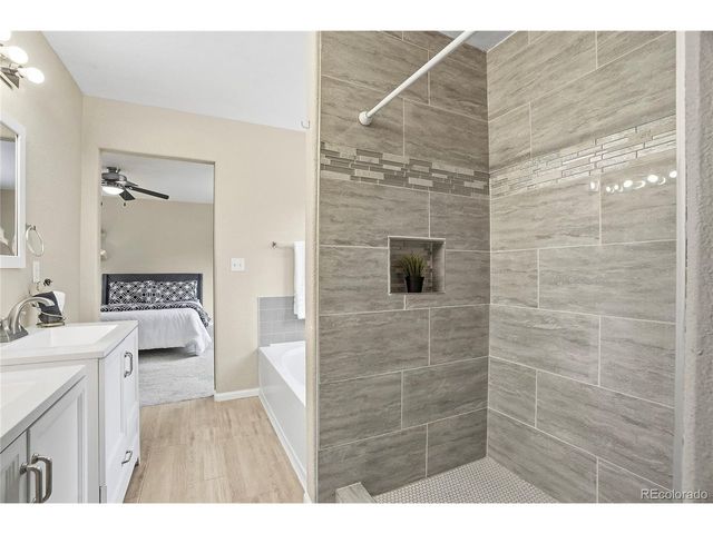 7153 Canyon Ave, Frederick, CO 80504