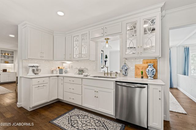 2616 HUNTLEIGH PLACE, Jefferson City, MO 65109