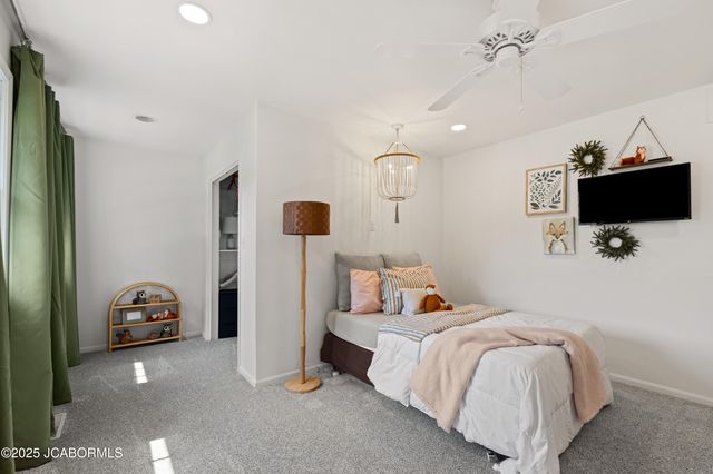 2616 HUNTLEIGH PLACE, Jefferson City, MO 65109