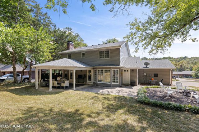 2616 HUNTLEIGH PLACE, Jefferson City, MO 65109