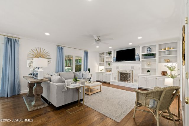 2616 HUNTLEIGH PLACE, Jefferson City, MO 65109