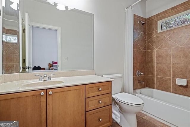 1229 Cobblemill Cove NW, Kennesaw, GA 30152