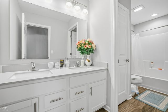 5481 Landing Place Lane, Noblesville, IN 46062