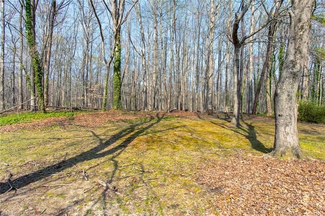 241 Batson DR, Newport News, VA 23602